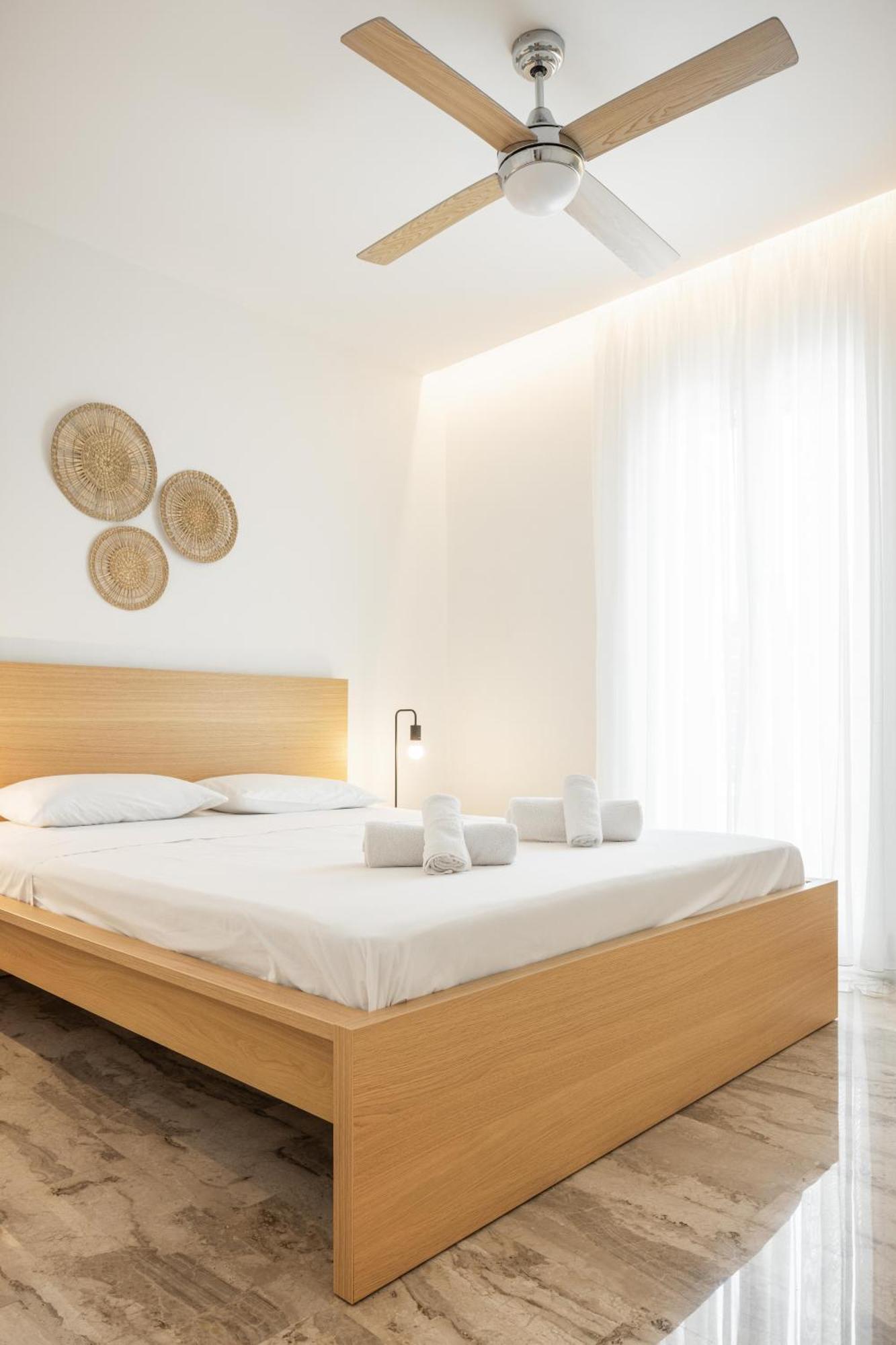 Minimalist Apartment Near The Airport And The City Center Kanálion Extérieur photo